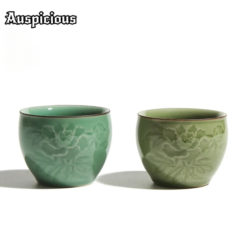 Celadon Ceramic Cup - 120 ml handgemachte Longquan Seladon Pfingstrose